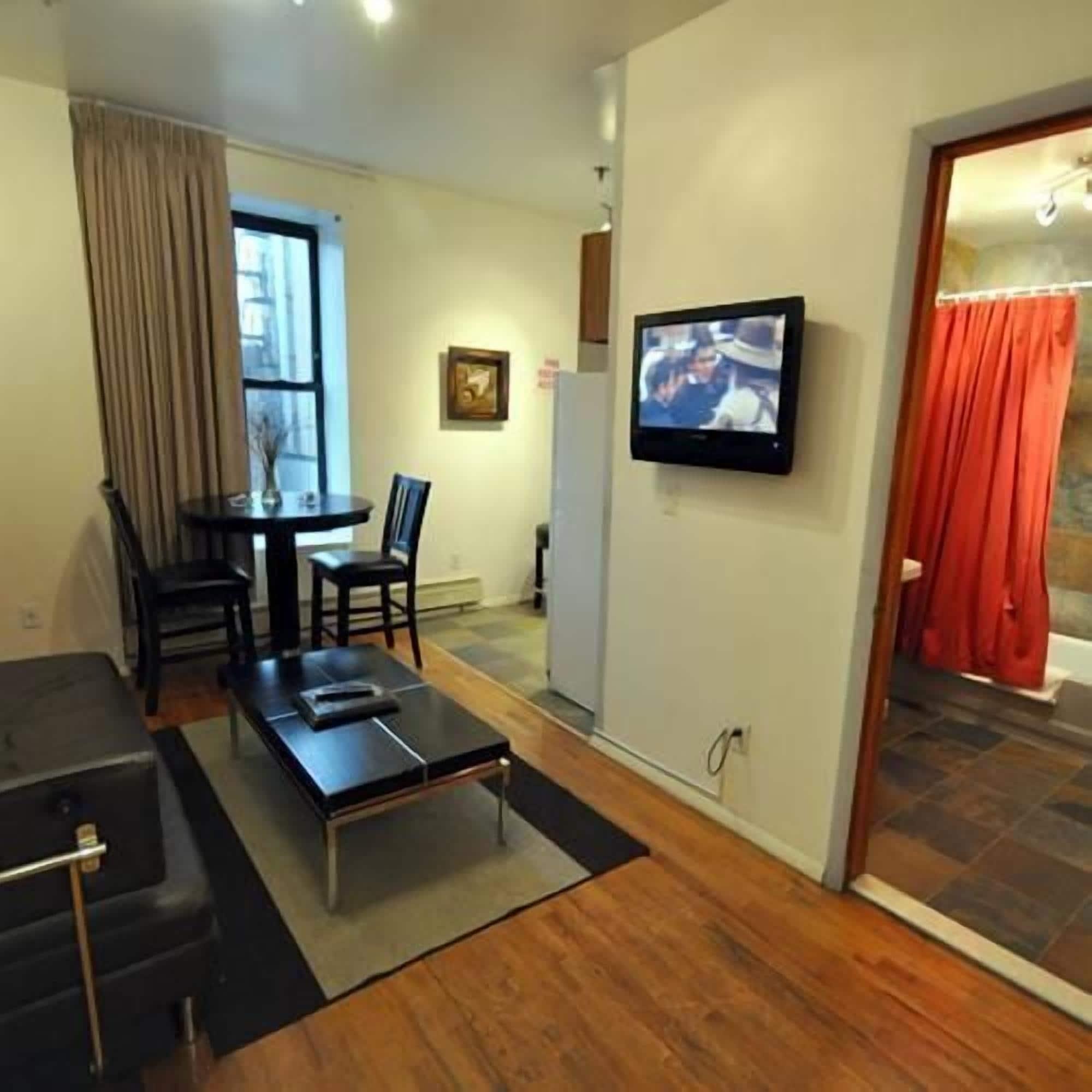 Off Soho Suites Hotel Нью-Йорк Экстерьер фото